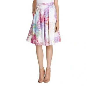 Karen Millen Pleated A-Line Knee Length  Palm Print Skirt Size: 6 Length: 24.5”